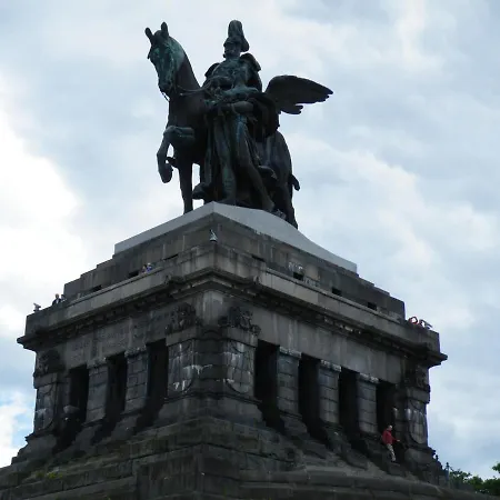 Basche * Oberzissen